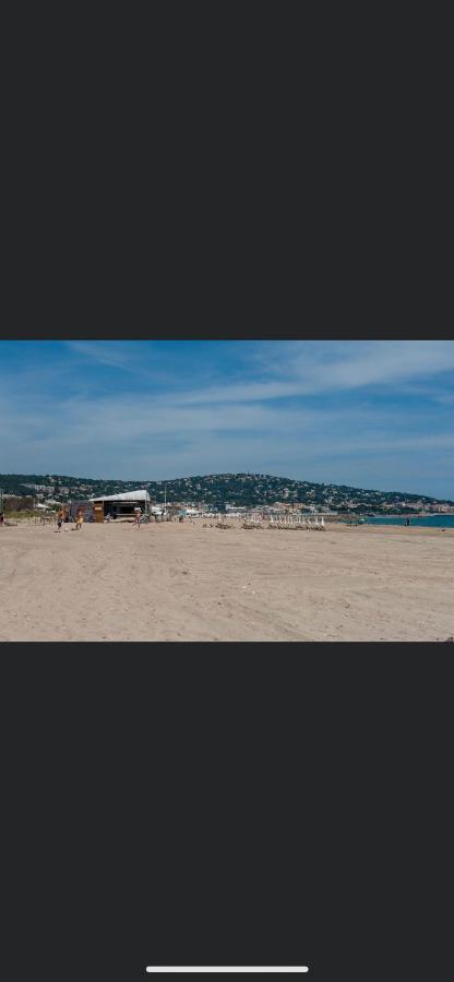 App T2 Climatise , Plage 200 M セット エクステリア 写真